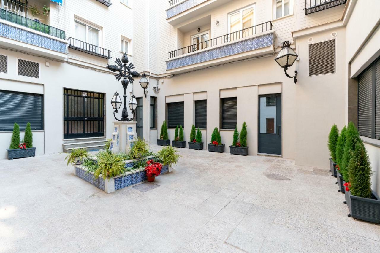 Unique Homes Las Setas, Plaza De San Pedro 6 Pax Sevilla Bagian luar foto